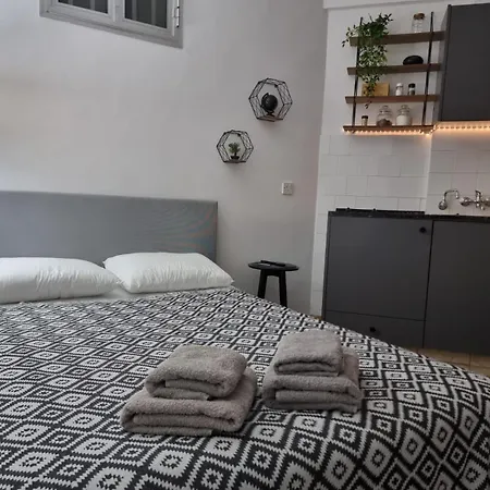 Paradise Garden Sweet Studio Limassol Exterior photo